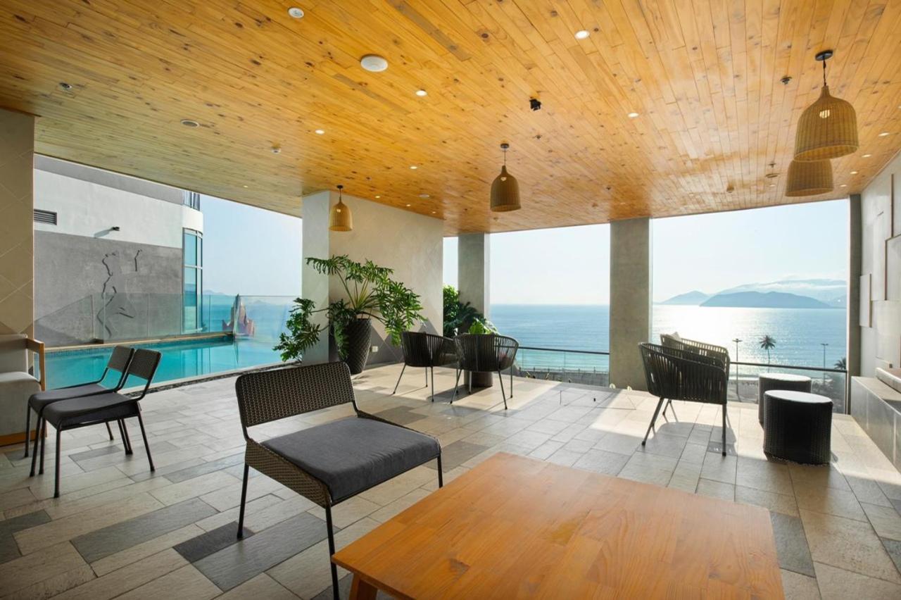 Panorama Lyn Beachfront Apartment 芽庄 外观 照片